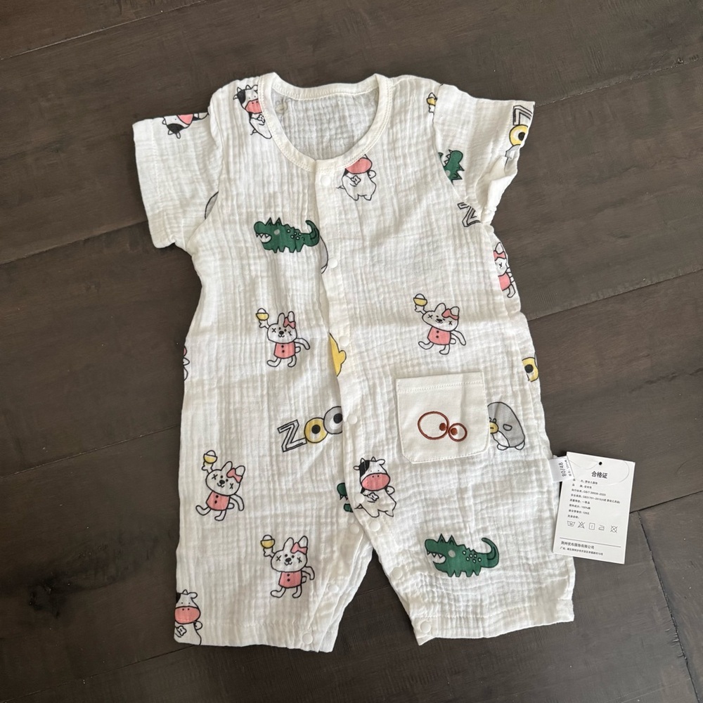 ⭐️5/$10⭐️ Cotton onesie with snaps